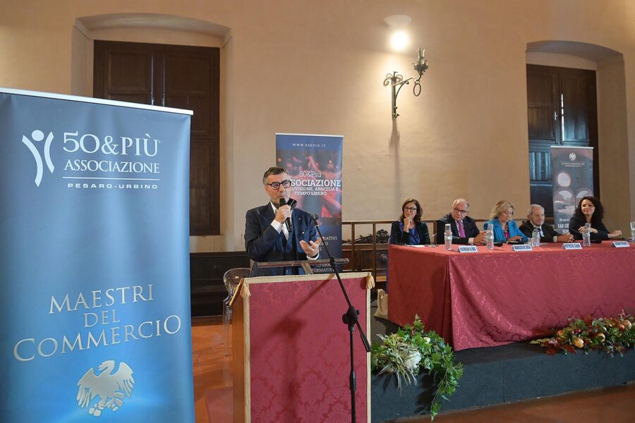 Lavoro e legalità: premiati i Maestri del Commercio, il procuratore De Lucia e Violante