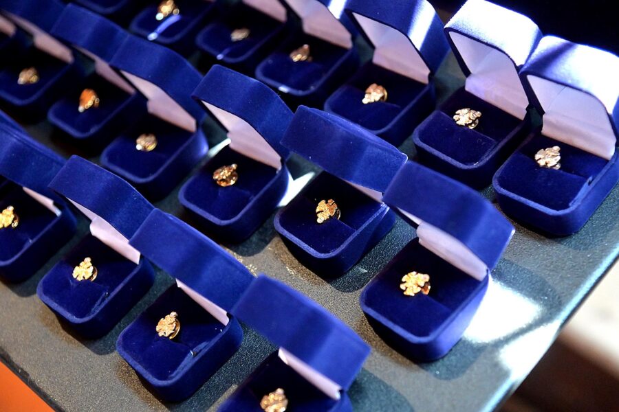 Lavoro e legalità: premiati i Maestri del Commercio, il procuratore De Lucia e Violante