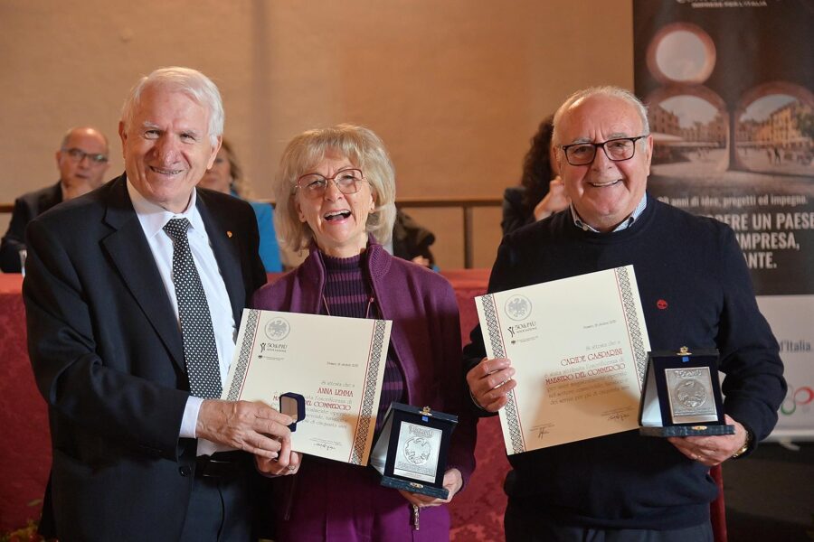 Lavoro e legalità: premiati i Maestri del Commercio, il procuratore De Lucia e Violante