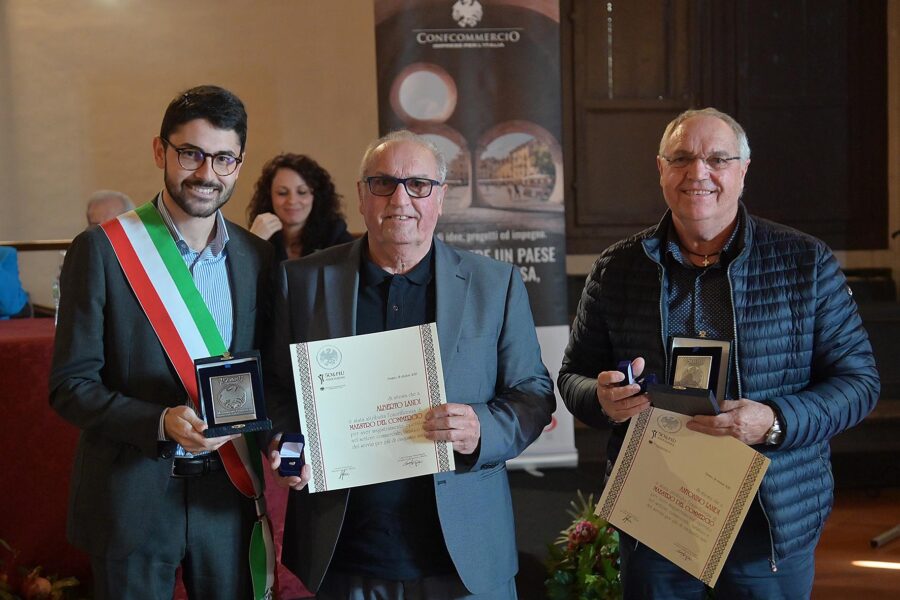 Lavoro e legalità: premiati i Maestri del Commercio, il procuratore De Lucia e Violante